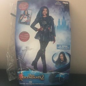 Disney Descendants 2 Evie